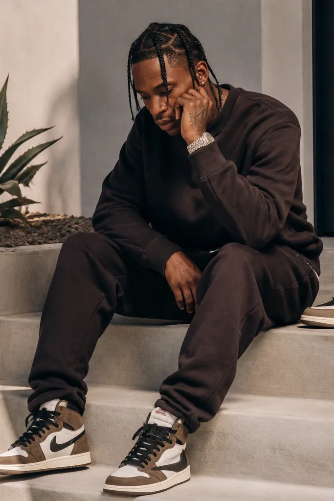 Modern nike shoes travis scott picks